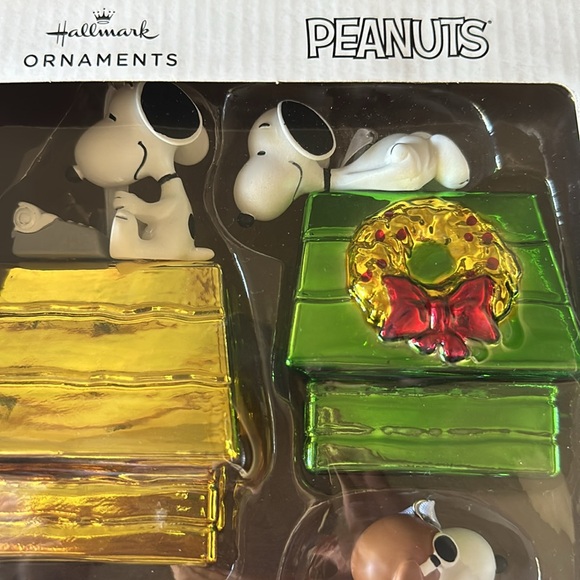 Hallmark Peanuts Christmas Ornaments - Picture 8 of 9